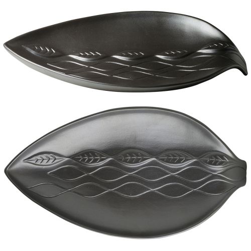 Foglia colore nero